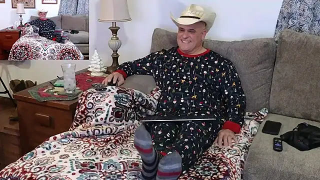 Foxhunt99 online show from December 18, 2024, 3:37 am