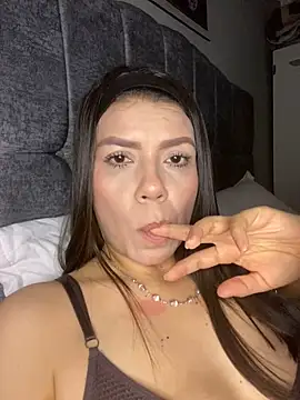 martina contreras online show from May 9, 2026, 4:06 am
