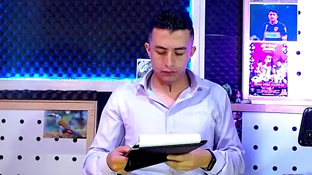 Darko0717 online show from February 11, 2025, 8:31 pm