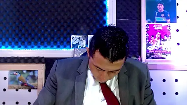 Darko0717 online show from March 2, 2025, 5:14 pm