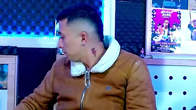 Darko0717 online show from March 8, 2025, 1:17 am