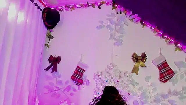 Cata green online show from December 14, 2024, 7:25 pm