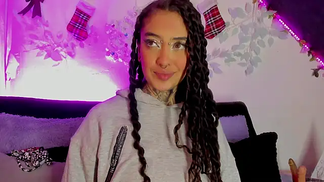 Cata green online show from December 18, 2024, 7:19 pm