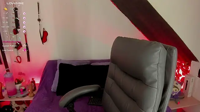 Cata green online show from March 10, 2025, 8:34 pm