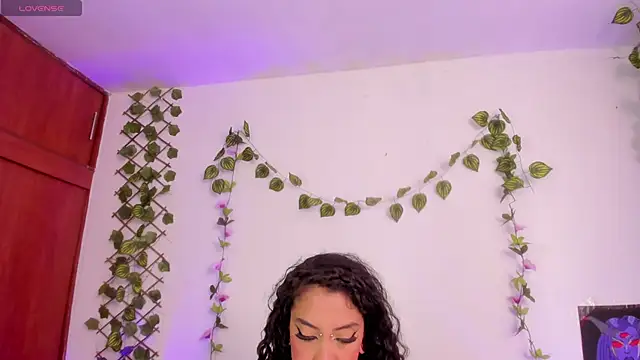 Cata green online show from September 9, 2025, 8:41 pm