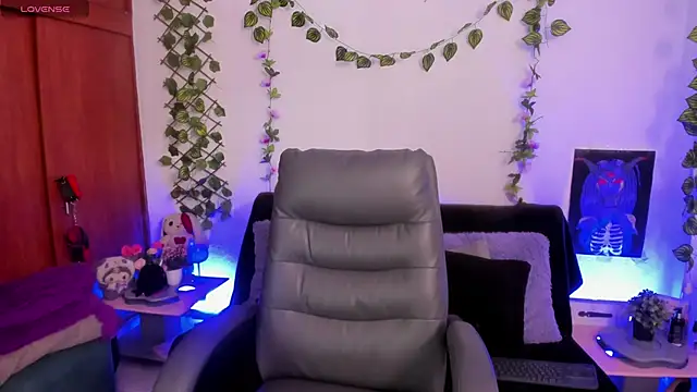 Cata green online show from September 15, 2025, 7:58 pm