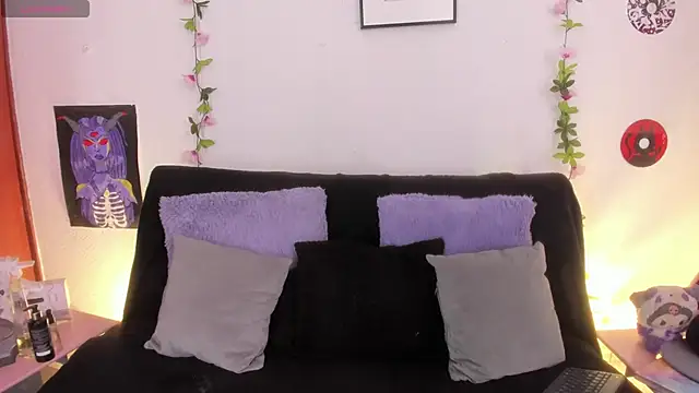 Cata green online show from November 7, 2025, 7:03 pm