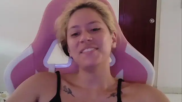 MommyMiaWs online show from March 31, 2026, 6:19 pm