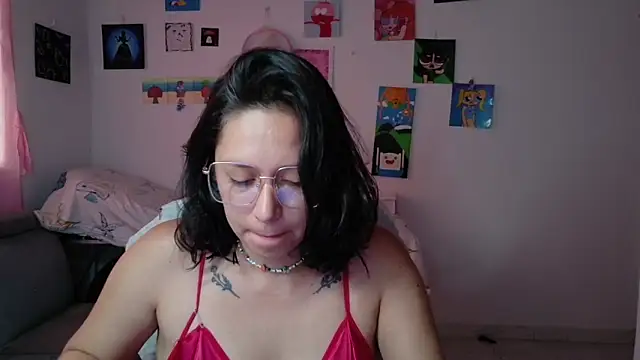 Snapshot of MommyMiaWs chatting on June 24, 2026, 2:27 pm MommyMiaWs online show from June 24, 2026, 2:27 pm