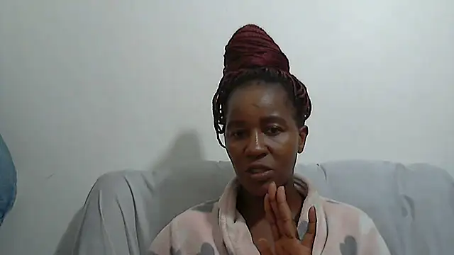 sluttylaura21 online show from March 10, 2025, 8:01 pm