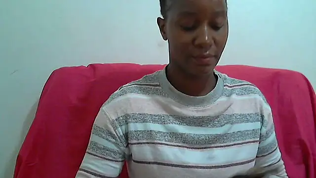 sluttylaura21 online show from March 18, 2025, 8:58 am