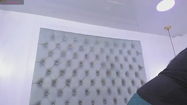 anette cooper online show from September 19, 2025, 4:03 am