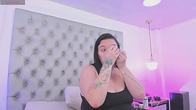 anette cooper online show from April 21, 2026, 3:46 am