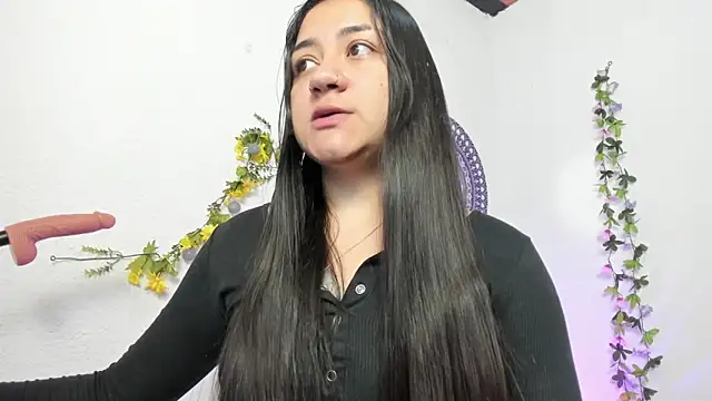 Hanna moore1 online show from January 29, 2025, 1:28 pm