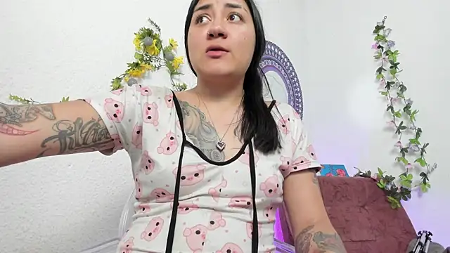 Hanna moore1 online show from February 5, 2025, 10:22 pm