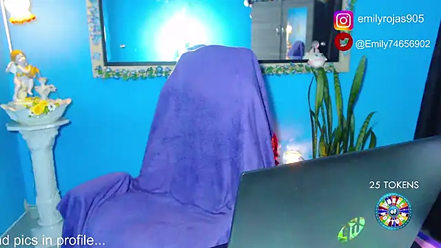 EmiTranny online show from December 28, 2024, 9:08 pm