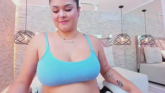 im mou  online show from January 25, 2025, 3:41 pm