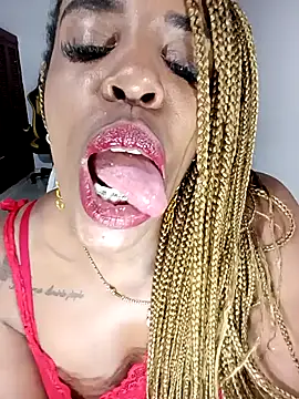 TAYLORR778 online show from December 19, 2024, 7:07 pm