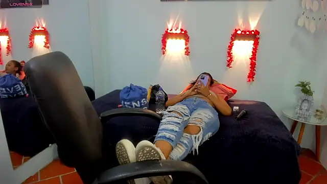 tracycum online show from March 4, 2025, 7:43 pm