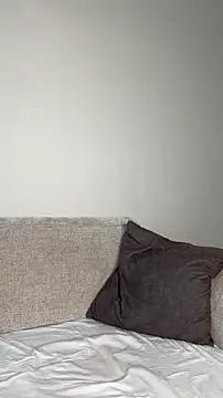 Mia Roxie online show from November 18, 2025, 2:39 am