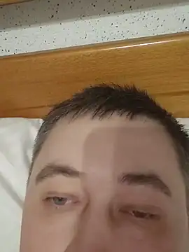 tores992 online show from September 24, 2025, 3:32 am