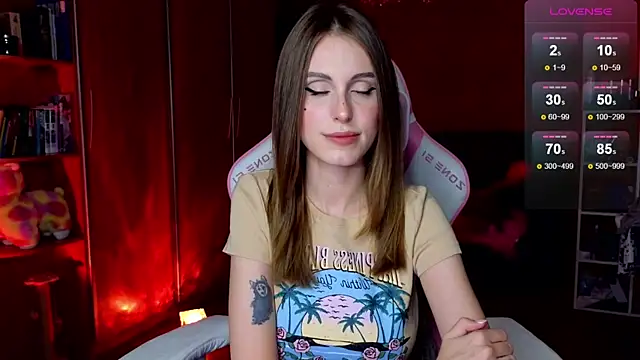 EdelineMaher online show from October 27, 2025, 3:05 pm