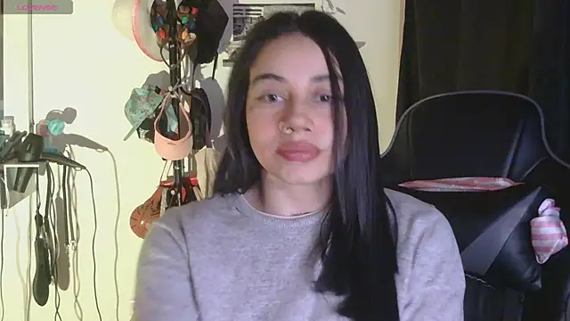 Snapshot of val_bardot chatting on June 25, 2026, 6:07 am val bardot online show from June 25, 2026, 6:07 am