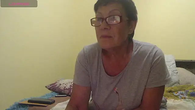 Sandra Carina online show from June 18, 2026, 12:33 am
