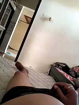 Snapshot of rajstrip12650 chatting on February 6, 2025, 10:26 am rajstrip12650 online show from February 6, 2025, 10:26 am