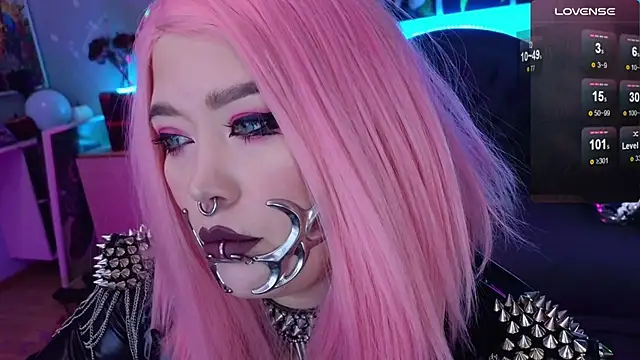 Snapshot of wickedxqueen chatting on December 11, 2024, 4:49 am wickedxqueen online show from December 11, 2024, 4:49 am