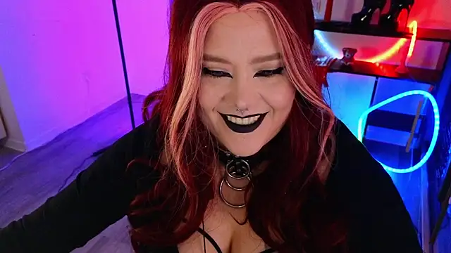 Snapshot of wickedxqueen chatting on June 16, 2026, 9:28 pm wickedxqueen online show from June 16, 2026, 9:28 pm