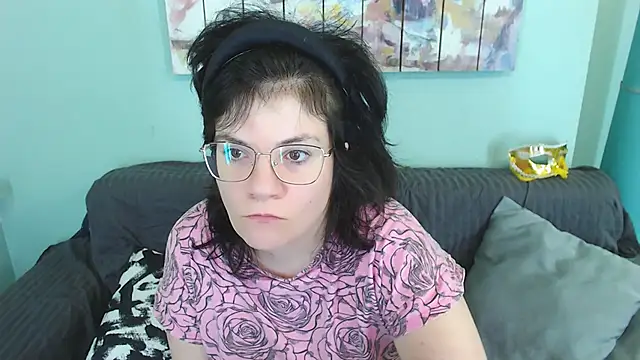 EverlyRays online show from January 11, 2025, 3:20 pm