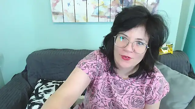 EverlyRays online show from January 11, 2025, 7:16 pm