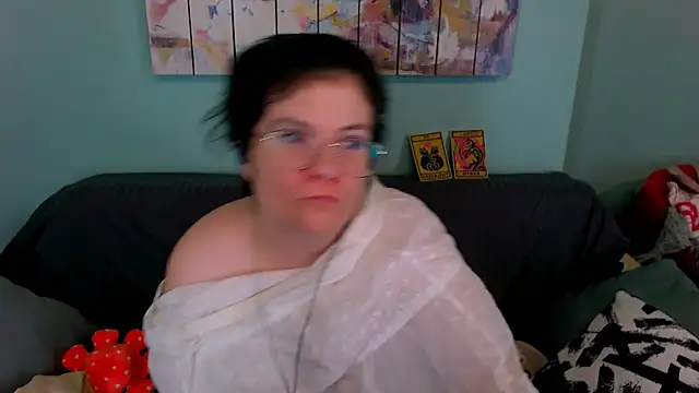 EverlyRays online show from March 25, 2026, 4:29 am