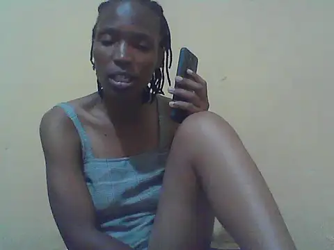 Smillie prety online show from November 4, 2025, 5:01 pm