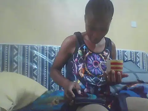 Smillie prety online show from April 16, 2026, 11:33 am