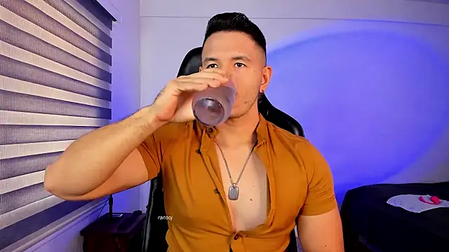 ransoj online show from October 21, 2025, 1:56 pm