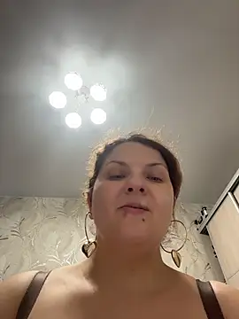 Snapshot of Taisia_W chatting on December 17, 2025, 7:03 am Taisia W online show from December 17, 2025, 7:03 am