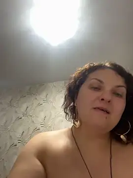 Snapshot of Taisia_W chatting on February 21, 2026, 2:18 pm Taisia W online show from February 21, 2026, 2:18 pm
