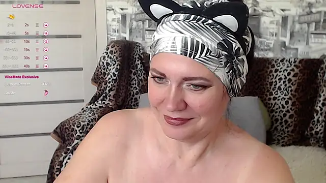 Snapshot of your_space chatting on July 5, 2026, 4:19 am your space online show from July 5, 2026, 4:19 am