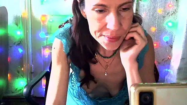 Snapshot of Ladywinter chatting on June 7, 2026, 2:10 pm Ladywinter online show from June 7, 2026, 2:10 pm