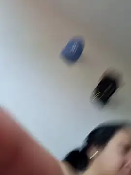 lady hot2xx online show from December 27, 2024, 3:37 pm