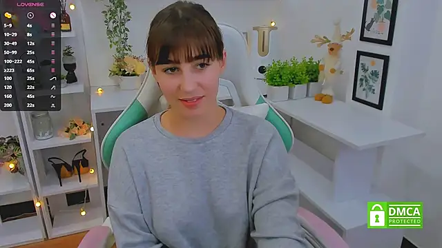  Eliizabeth  online show from March 22, 2025, 4:14 am