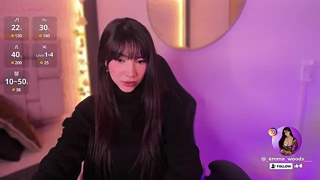 emma woods  online show from December 7, 2024, 12:13 pm