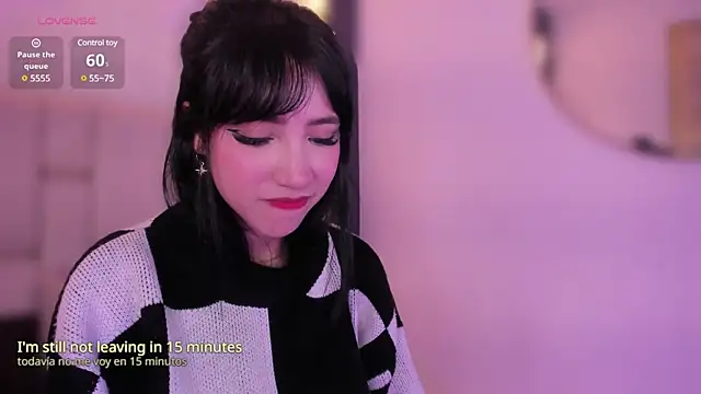 emma woods  online show from December 13, 2024, 6:27 pm