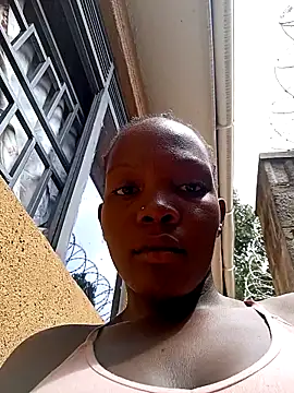 sweet zara01 online show from April 22, 2026, 11:12 am