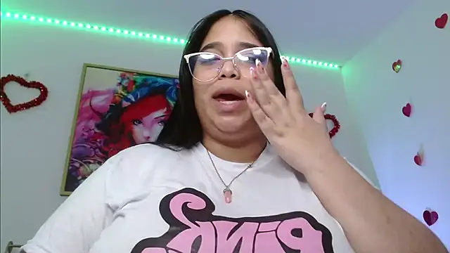 tati reyess online show from February 22, 2025, 1:02 pm