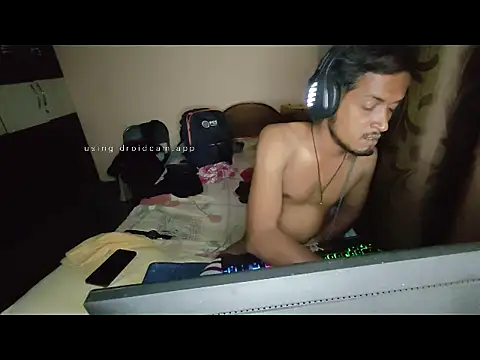 Sexypavi09 online show from October 9, 2025, 6:39 pm