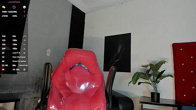 DannSmmith online show from April 14, 2026, 5:13 am