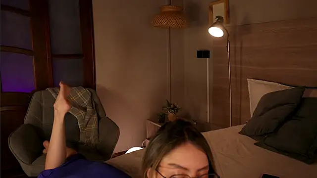 lua ferch   online show from December 17, 2025, 12:33 pm